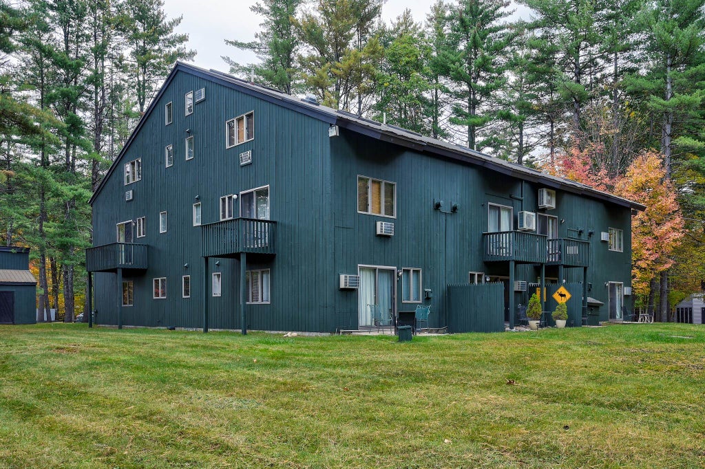Photo of 6 River Run Drive #P, Bartlett, NH 03812 (MLS # 5102303)