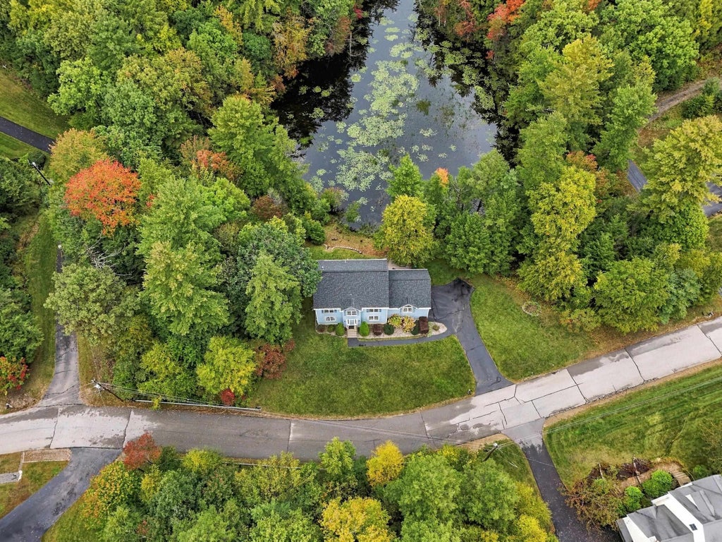 Photo of 98 Lady Slipper Lane, Chester, NH 03036 (MLS # 5112319)
