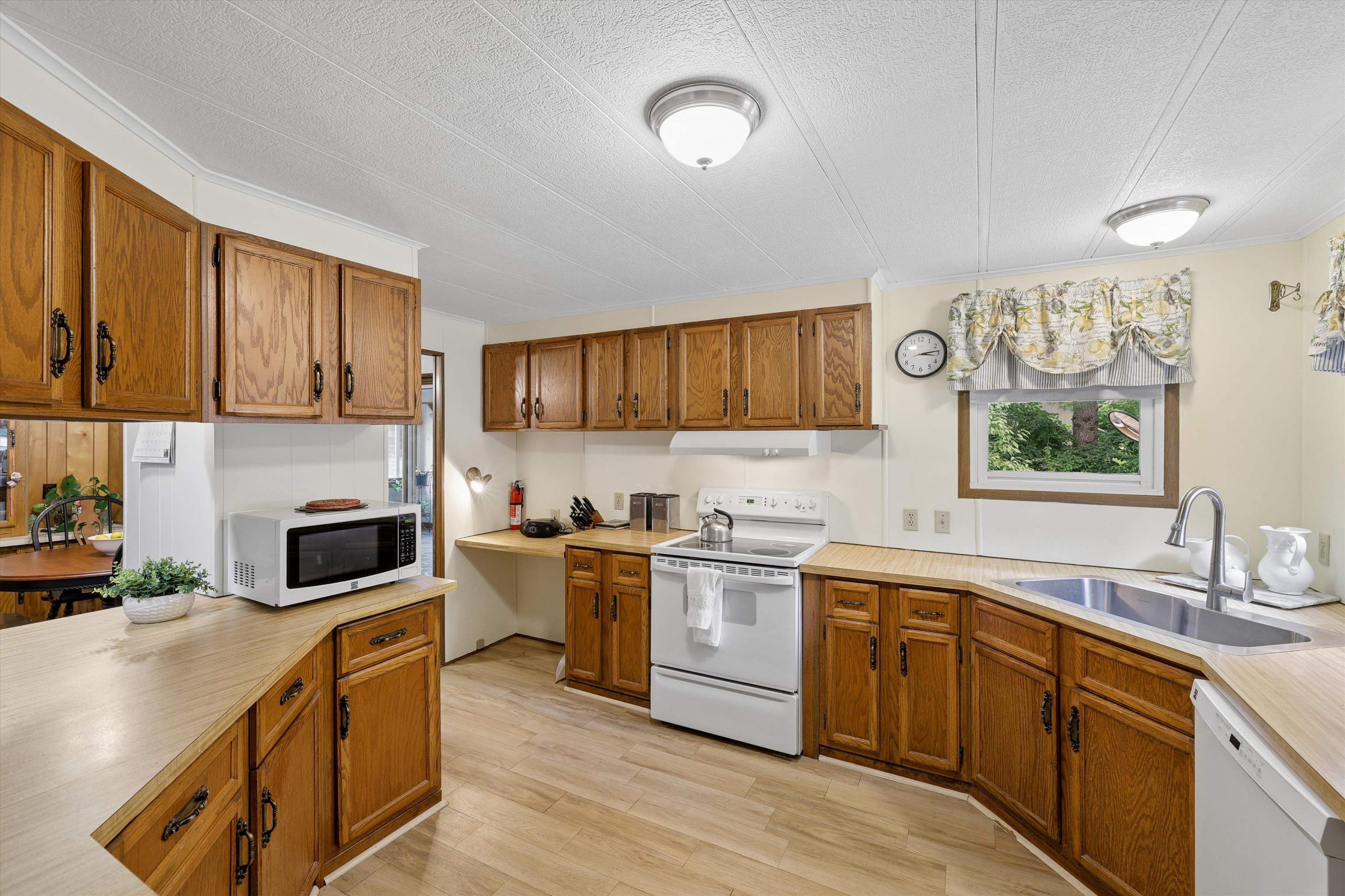 46 Edgewood Drive