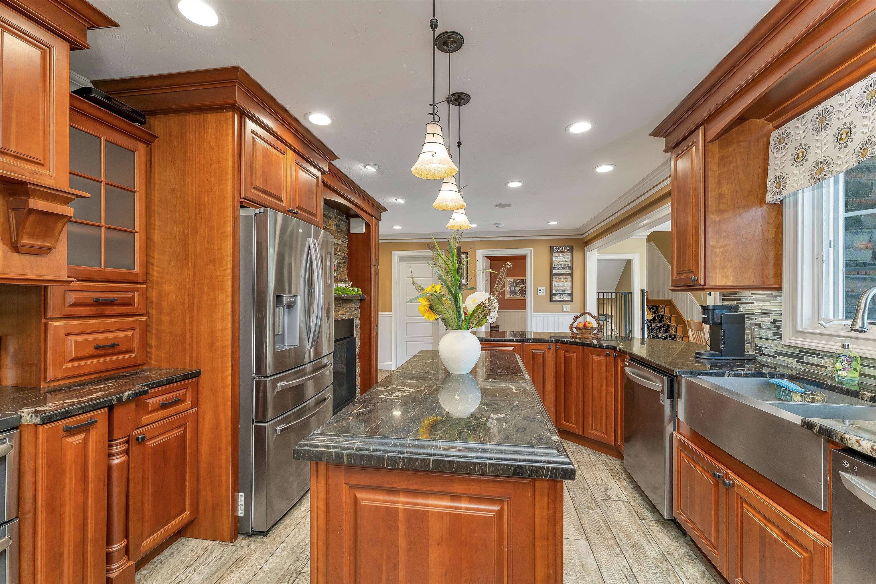 98 Robinson Road
