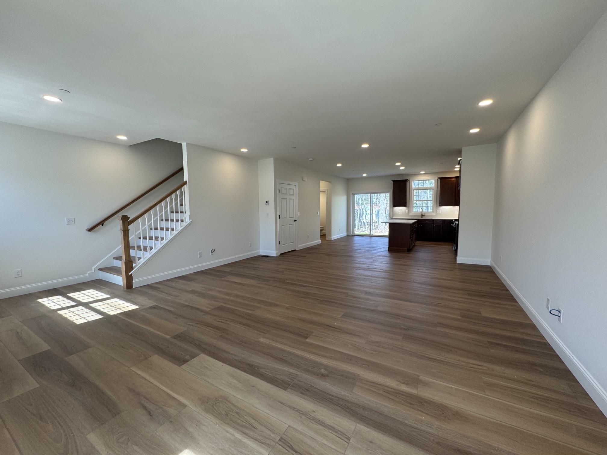6A Dearborn Circle