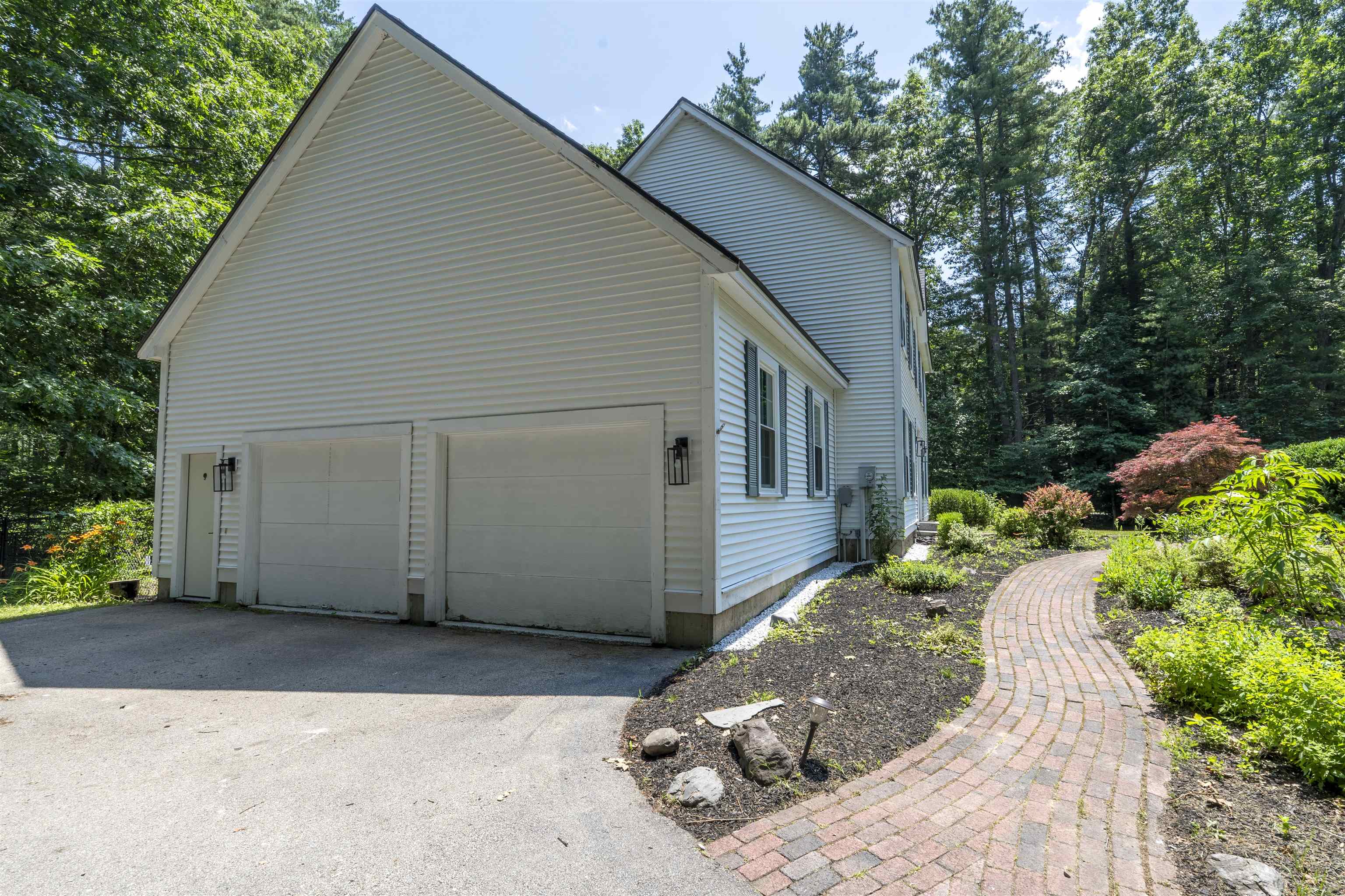 30 Lynne Drive