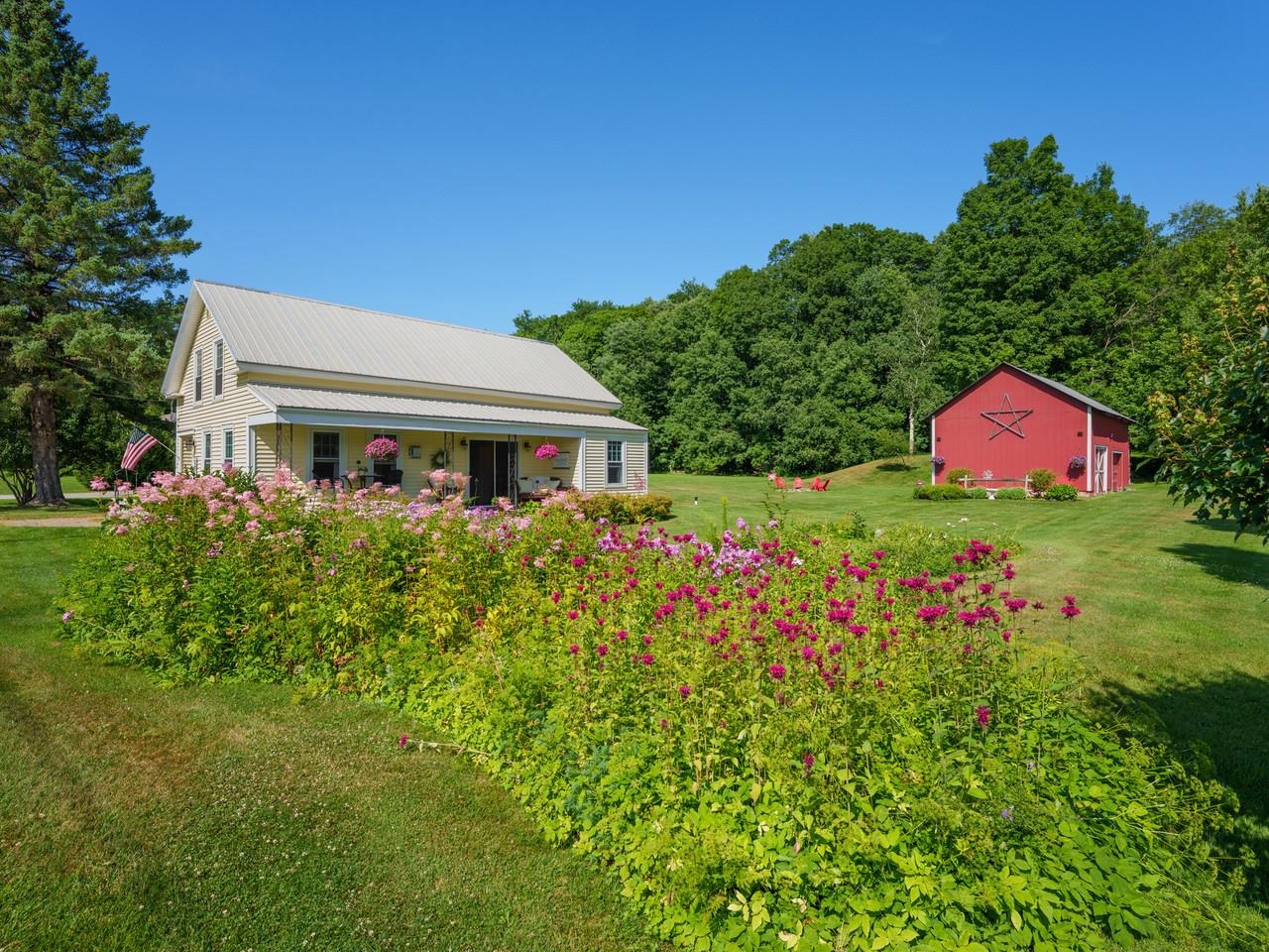 8 Dumas Road