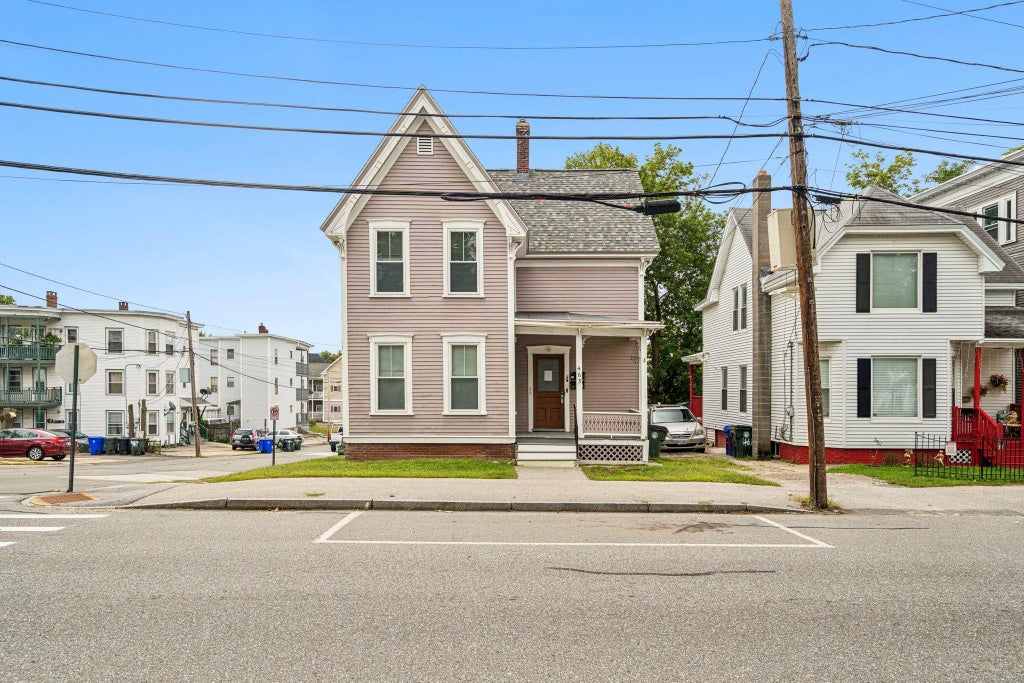 Photo of 463 Lake Avenue, Manchester, NH 03103 (MLS # 5108239)