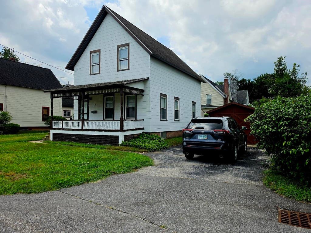 Photo of 16 Dakin Street, Concord, NH 03301 (MLS # 5104150)