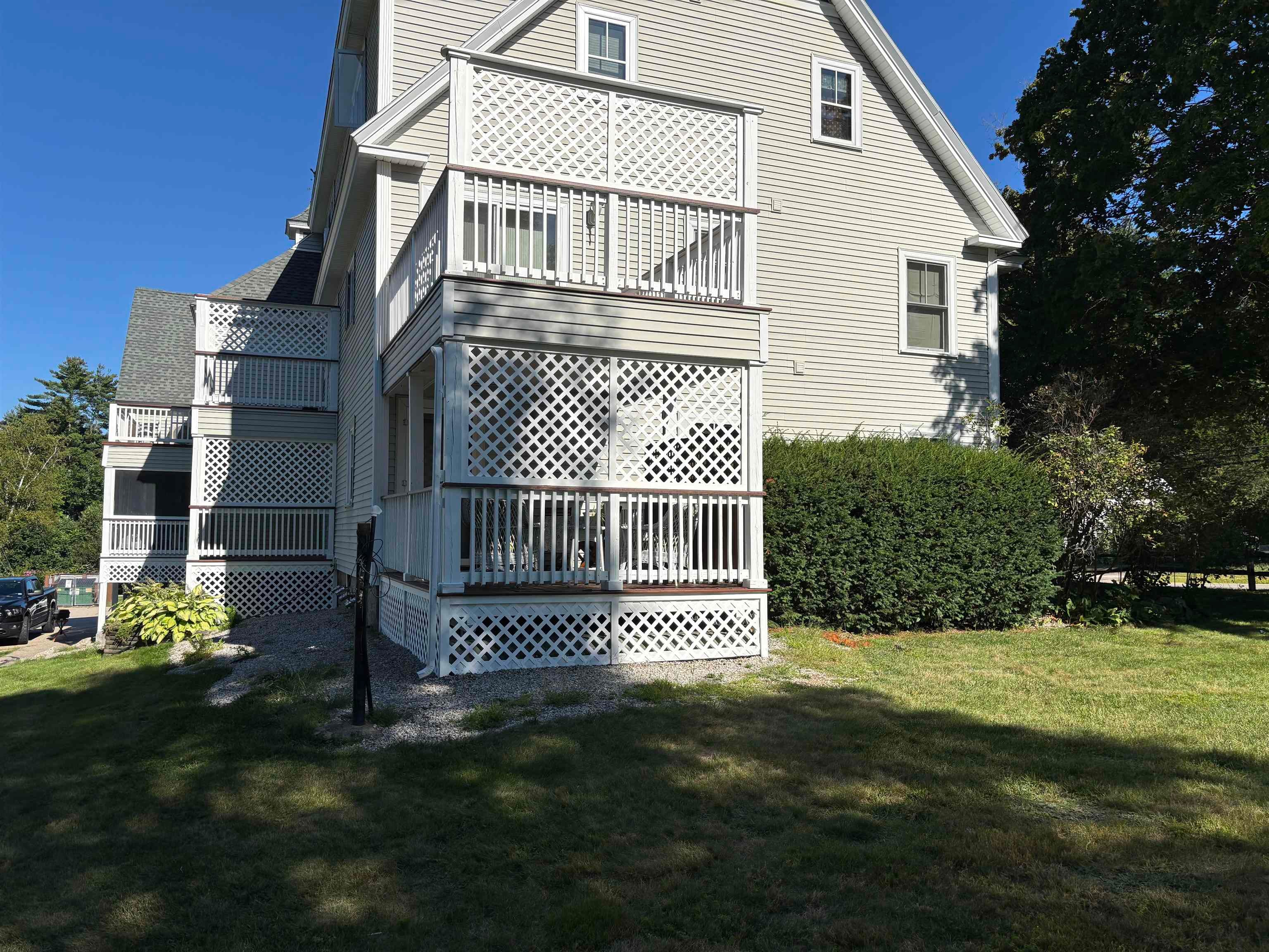 196 East Main Street Unit 101