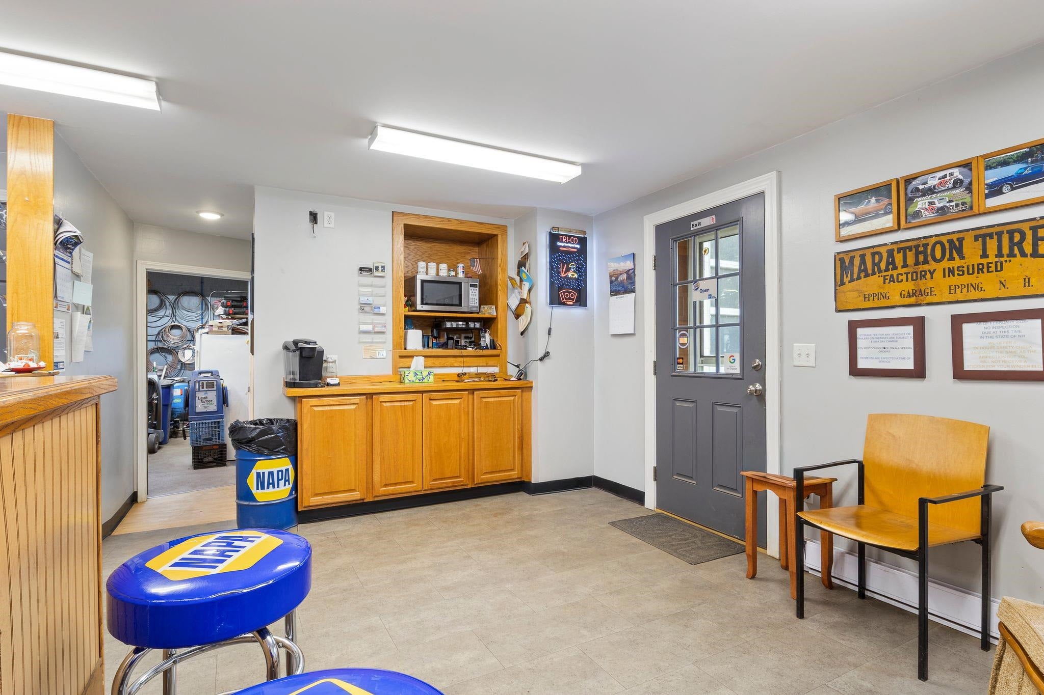 206 Ash swamp Road