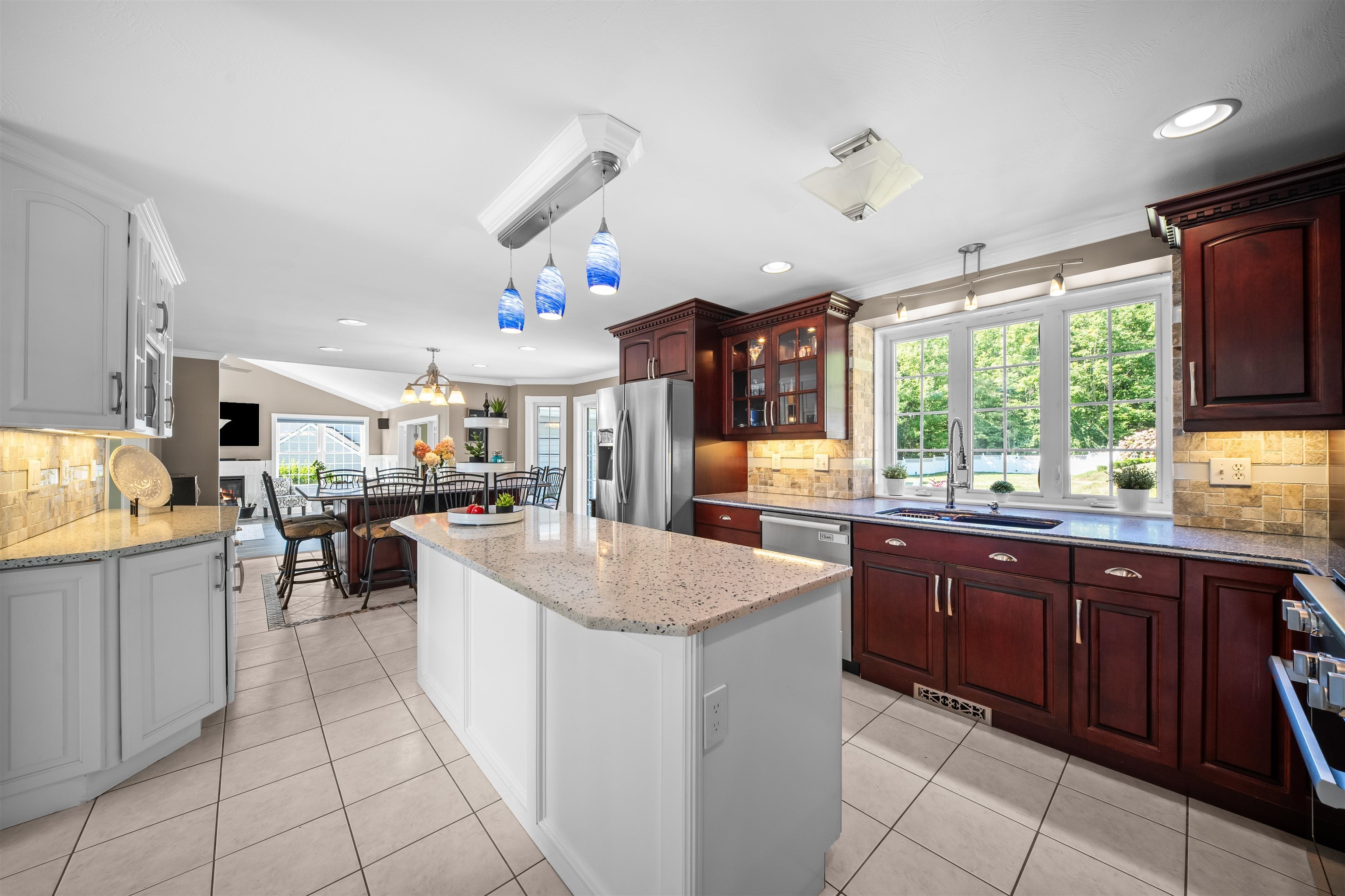 48 Cottonwood Drive