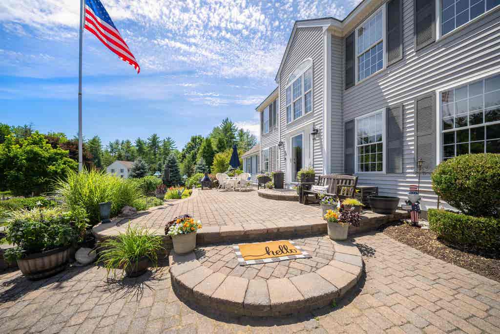 Photo of 48 Cottonwood Drive, Dover, NH 03820 (MLS # 5101121)