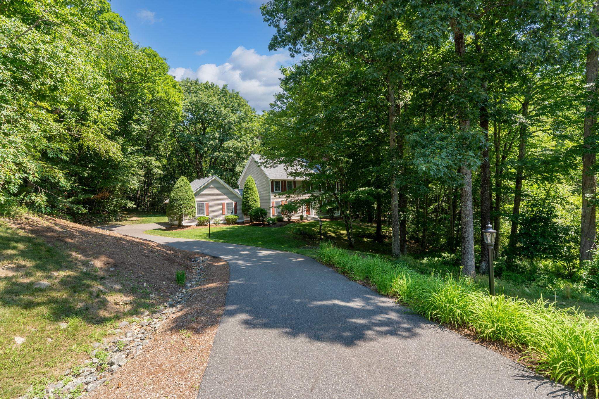 83 Rosewell Road