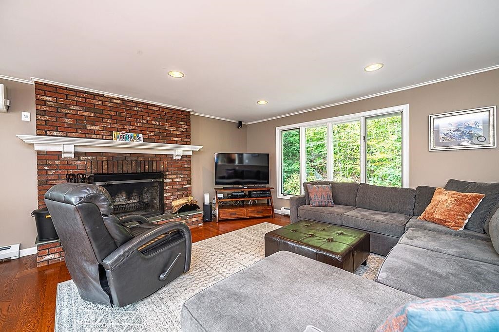 17 Ridge Road