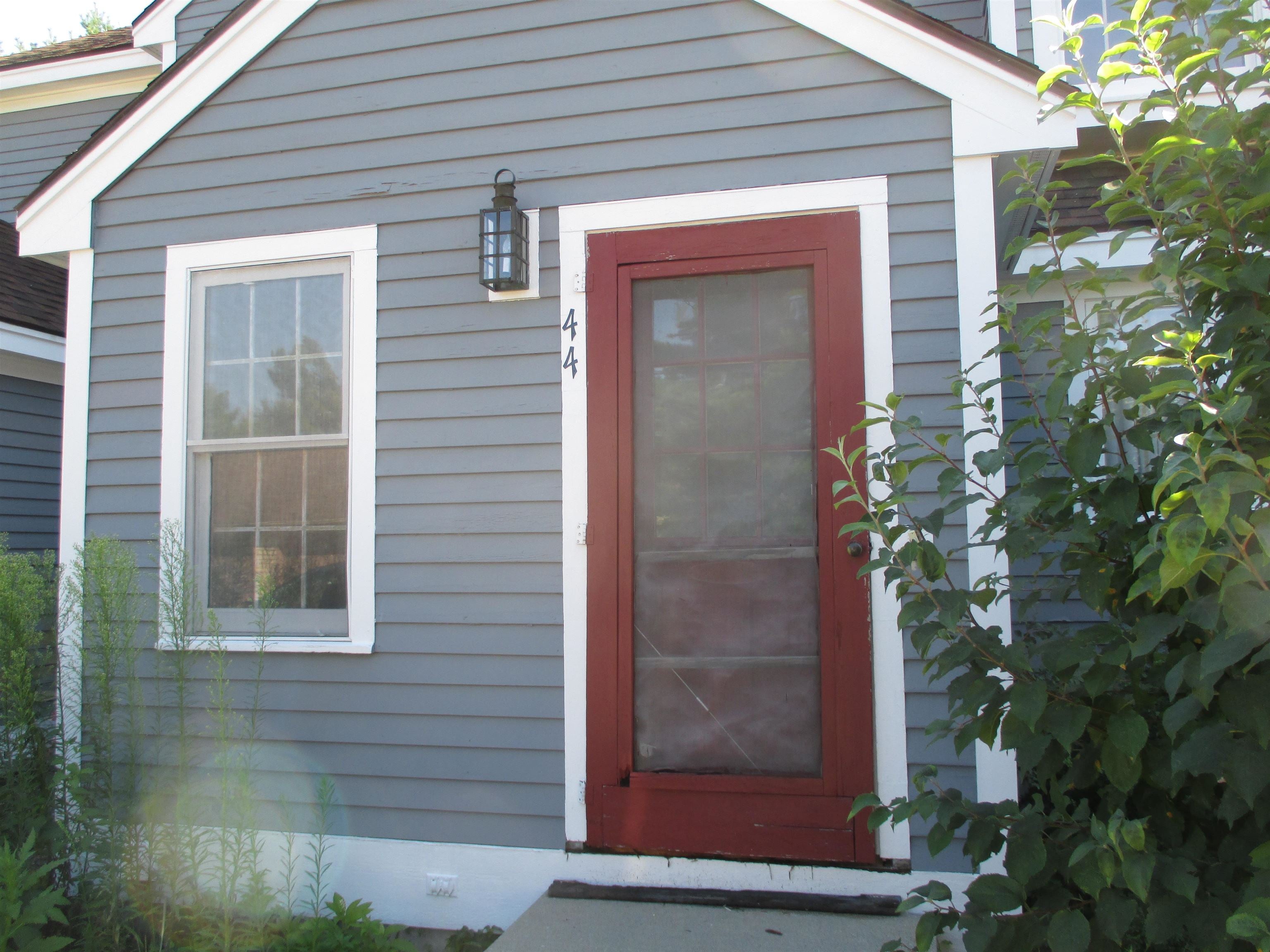 44 Bridle Path