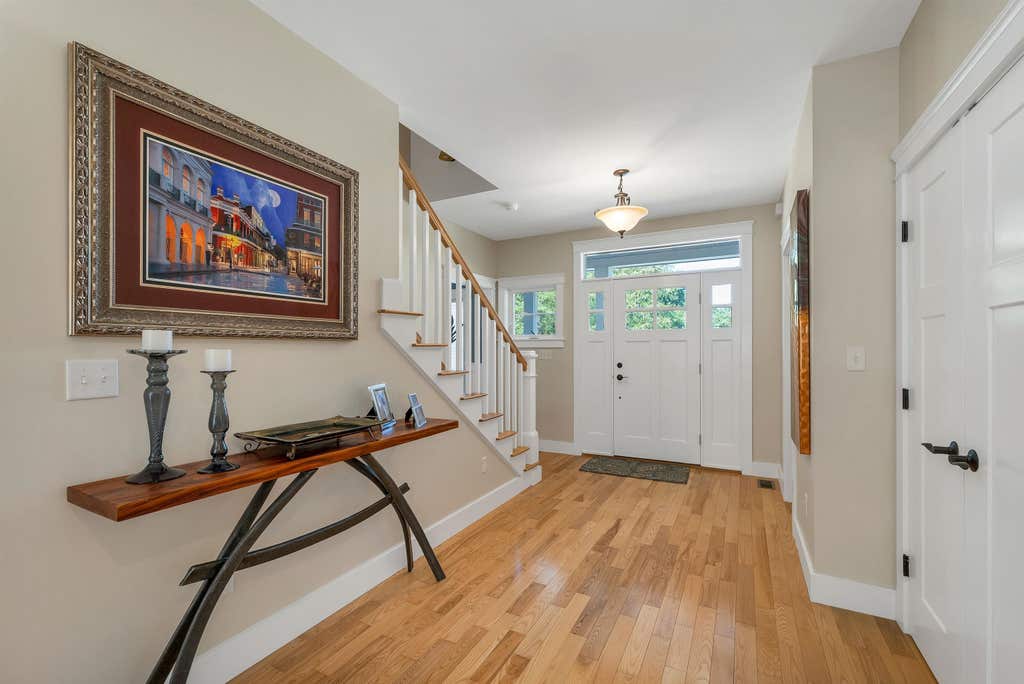 Photo of 1 Lennon Drive, Dover, NH 03820 (MLS # 5102297)
