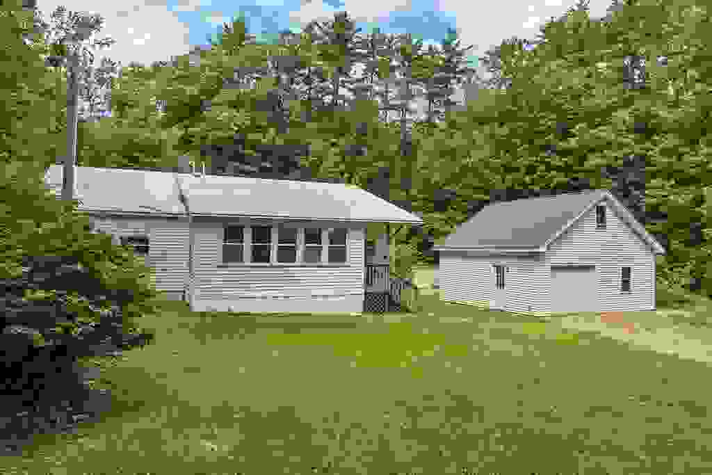 Photo of 130 Upper Smith Road, Sanbornton, NH 03269 (MLS # 5103180)