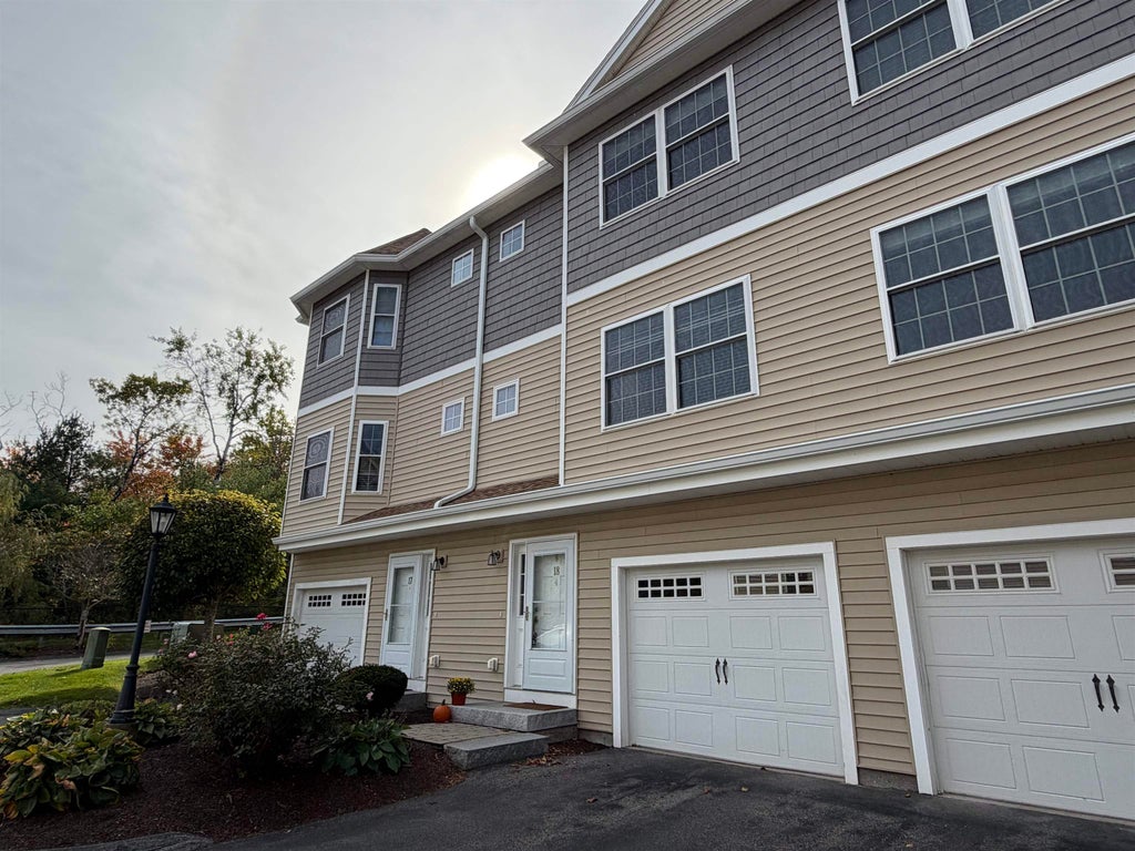 Photo of 81 N High Street #18, Derry, NH 03038 (MLS # 5114482)