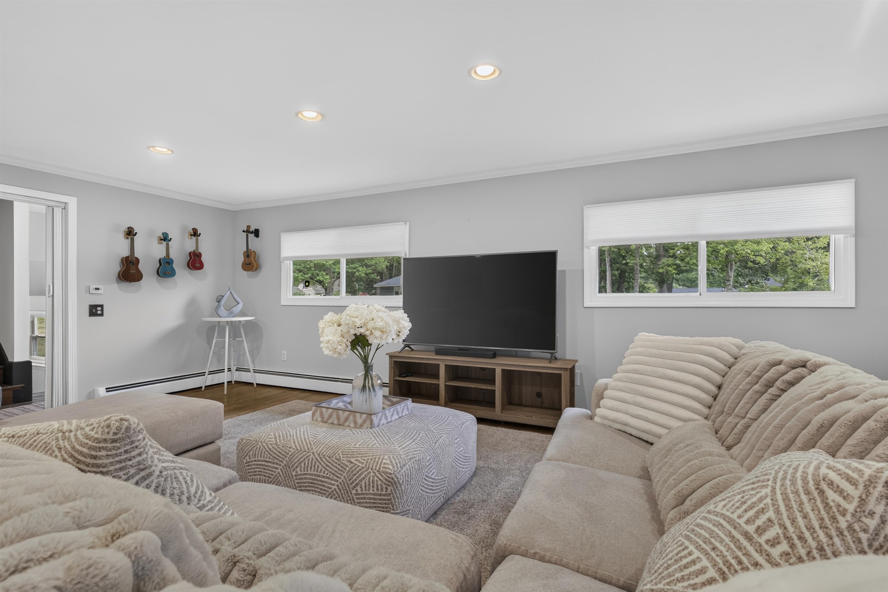 11 Tanglewood Drive