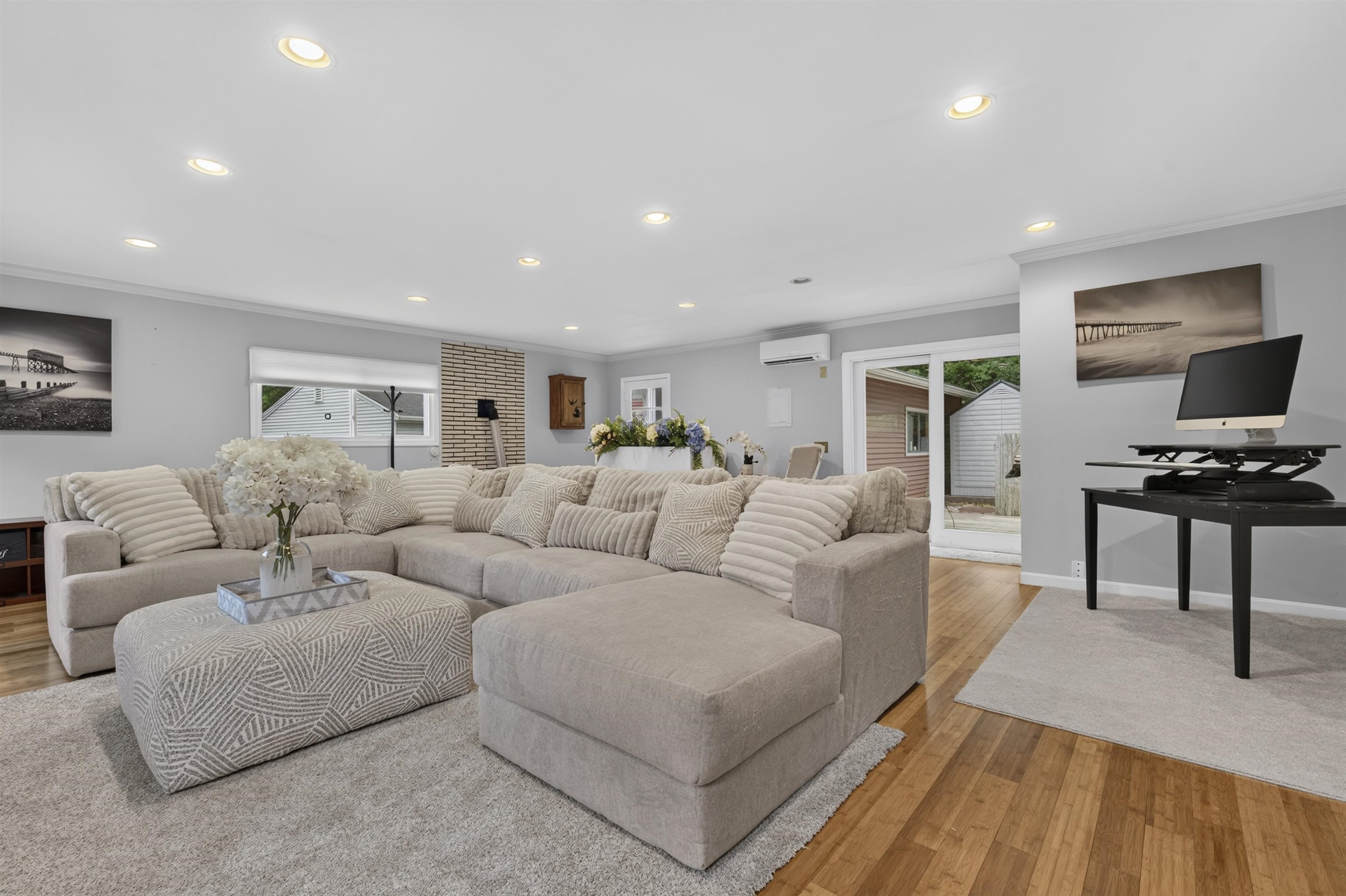 11 Tanglewood Drive