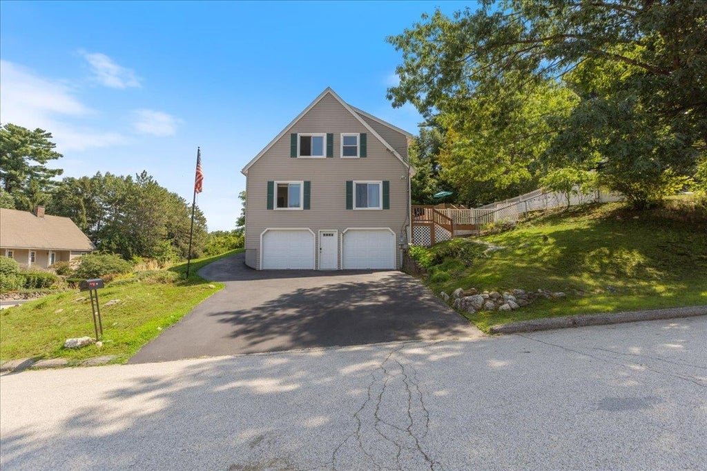 Photo of 130 Erie Street, Manchester, NH 03102 (MLS # 5102223)