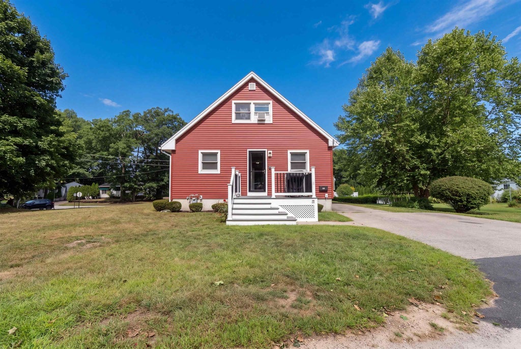 Photo of 10 Cody Street, Manchester, NH 03109 (MLS # 5107193)