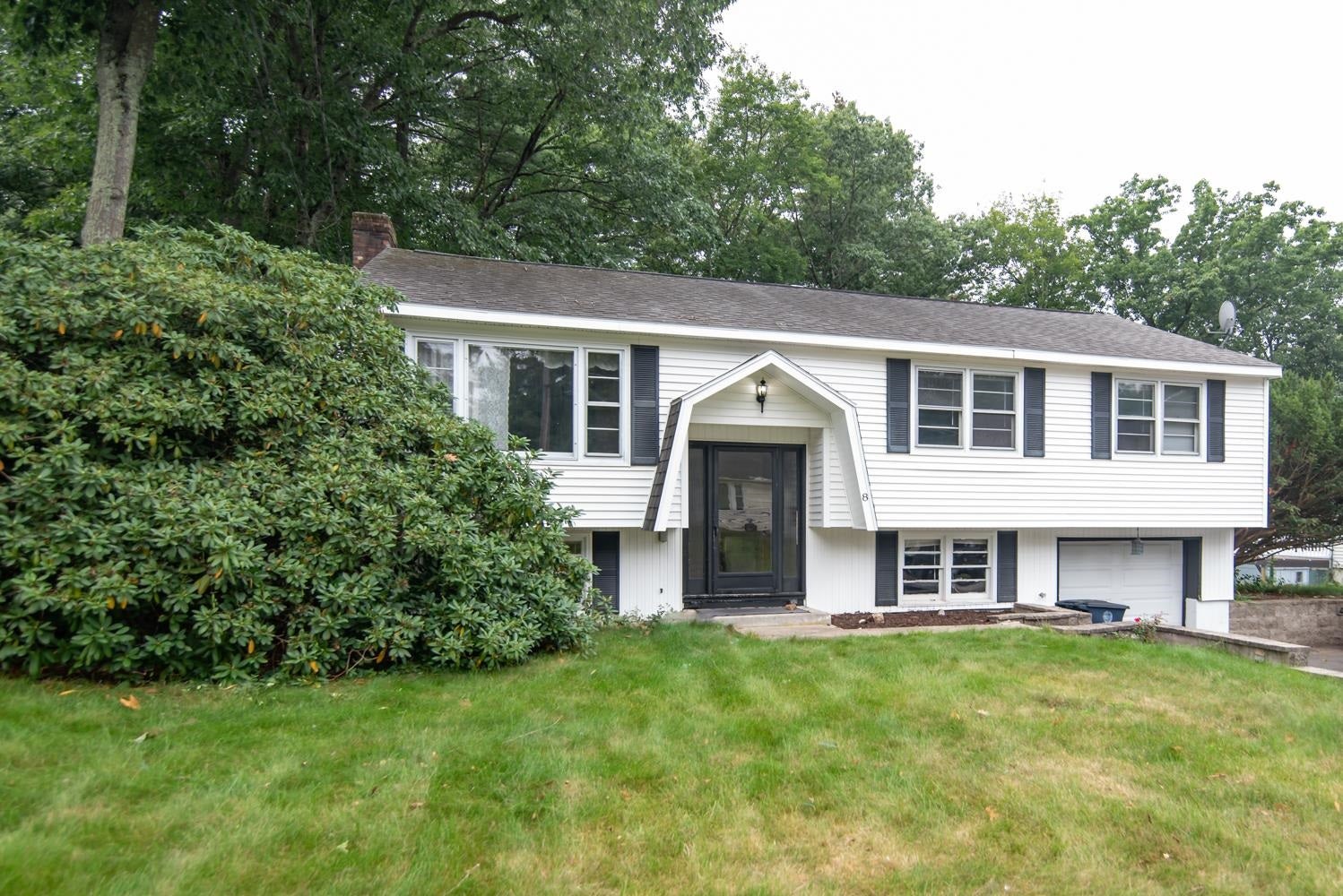 8 Radcliffe Drive