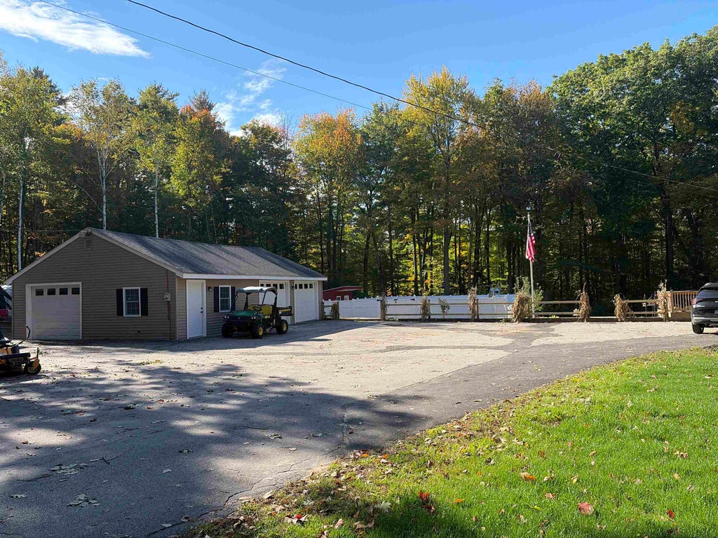 Photo of 7017 Pleasant Street Extension, Loudon, NH 03307 (MLS # 5106636)