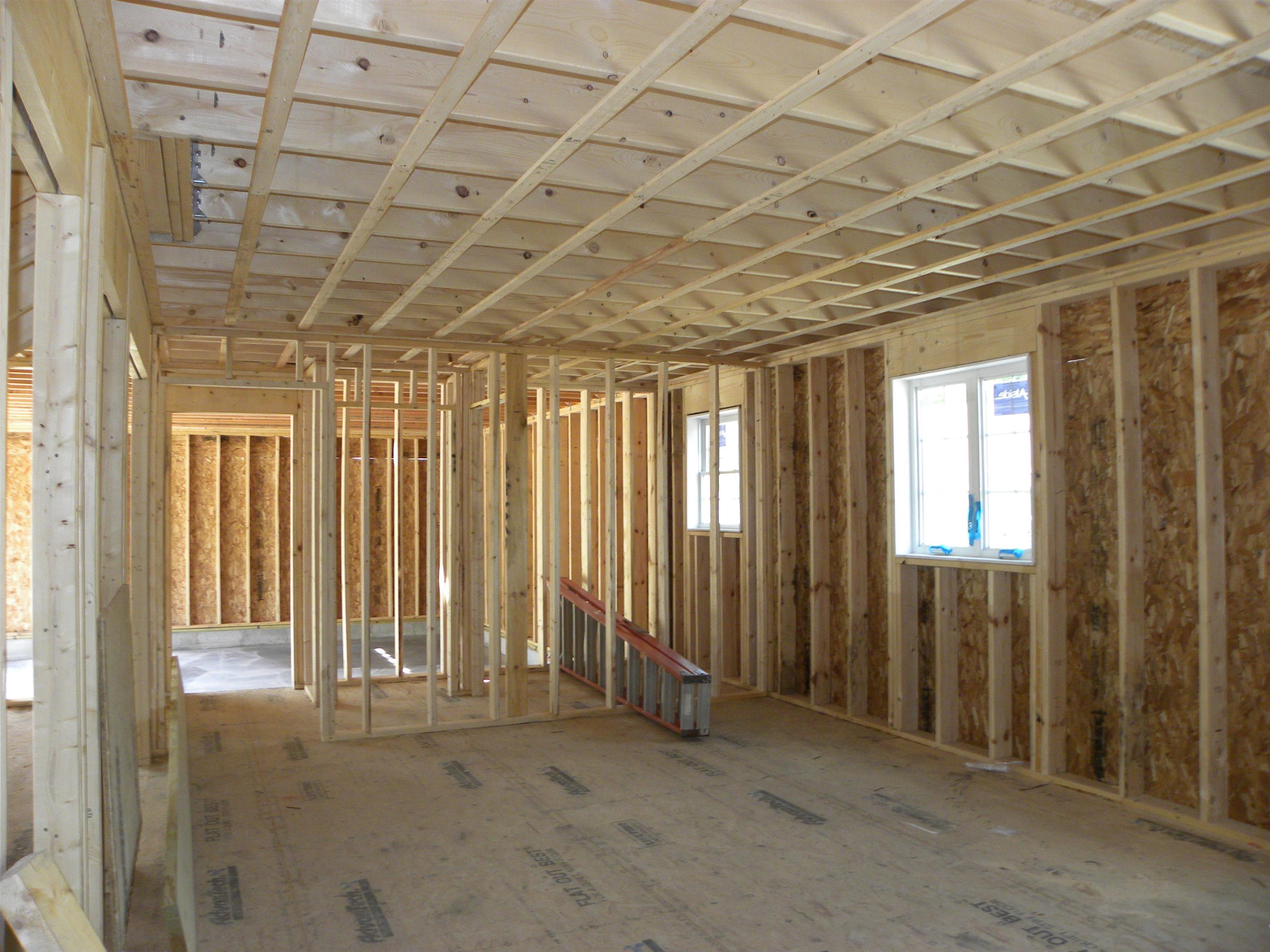 318 Karatzas Avenue Lot 4