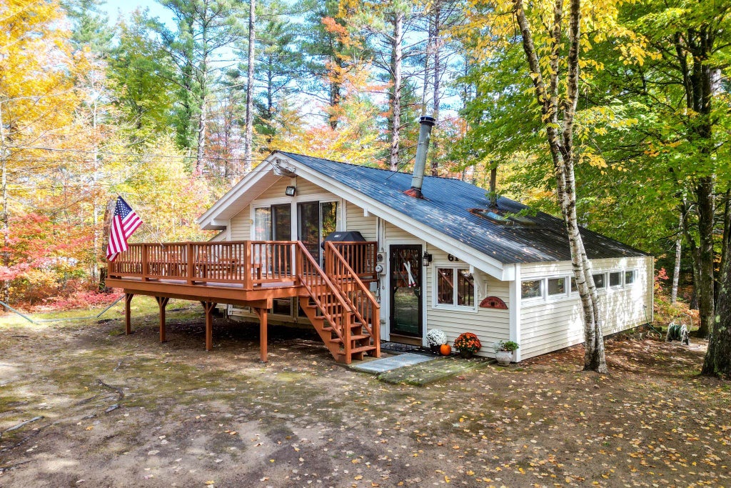 Photo of 61 Sanctuary Drive, Conway, NH 03860 (MLS # 5114625)