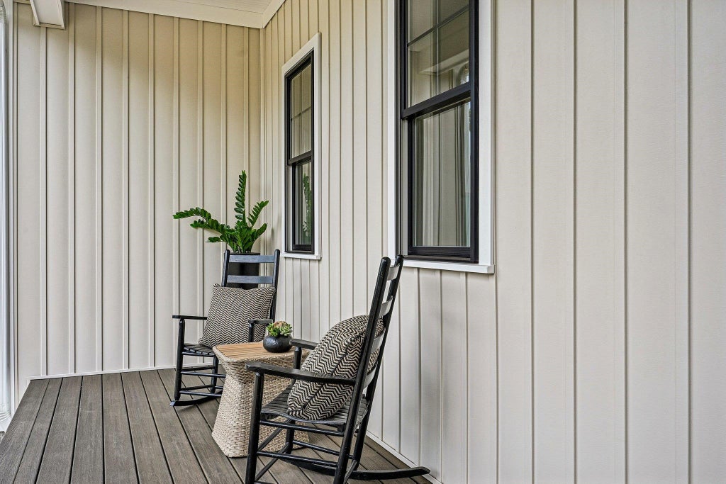 Photo of 16 Overlook Circle, Auburn, NH 03032 (MLS # 5110370)