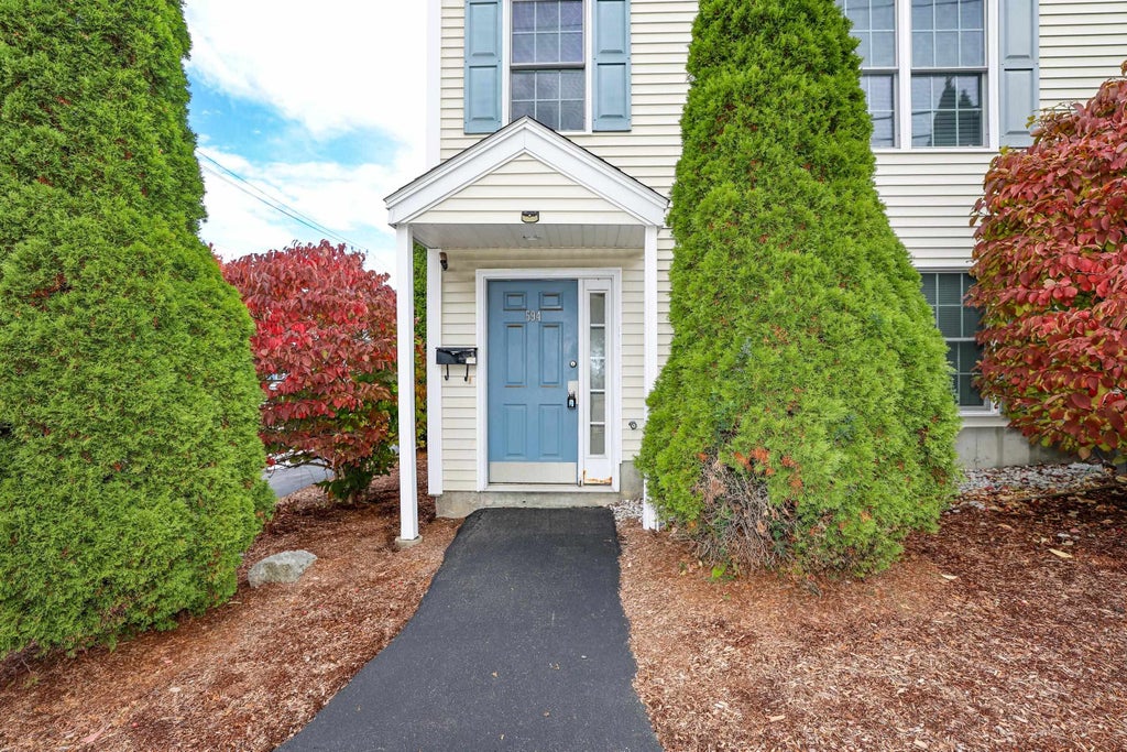 Photo of 594 Silver Street #1, Manchester, NH 03103 (MLS # 5115309)