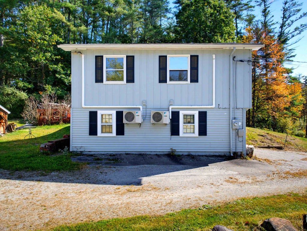 Photo of 204 High Street, Boscawen, NH 03303 (MLS # 5113621)