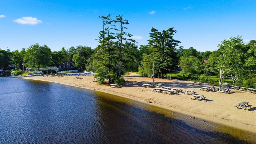 Photo of 21 Shangri La Drive, Moultonborough, NH 03254 (MLS # 5102498)