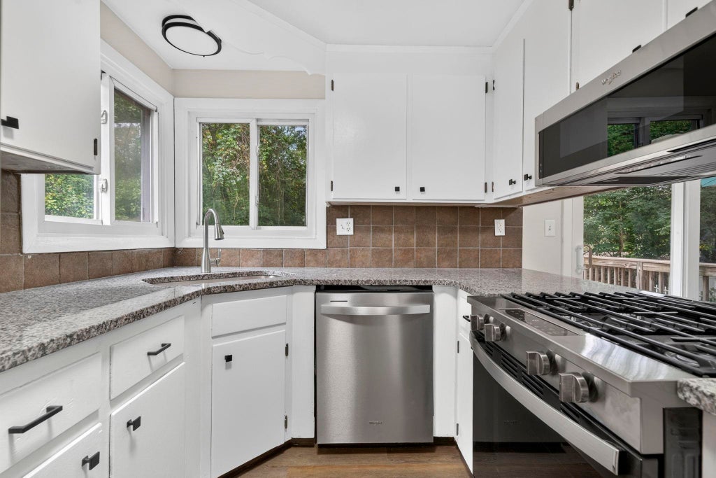 Photo of 30 Paxton Terrace, Nashua, NH 03064 (MLS # 5107457)