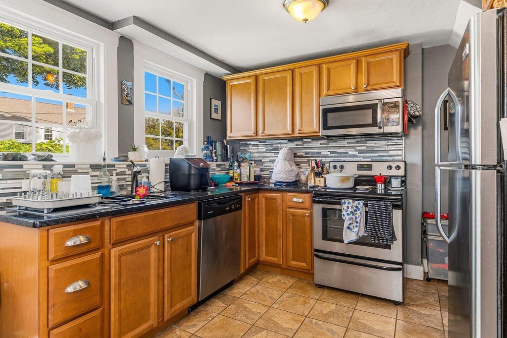 Photo of 50 Raleigh Way, Portsmouth, NH 03801 (MLS # 5105079)