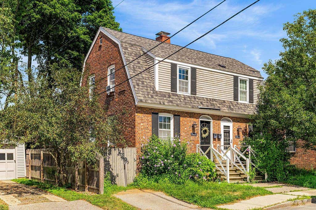 Photo of 50 Raleigh Way, Portsmouth, NH 03801 (MLS # 5105079)