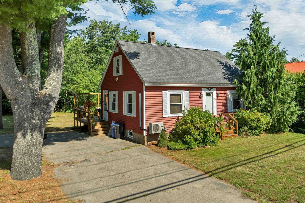 Photo of 369 High Street, Somersworth, NH 03878 (MLS # 5102967)