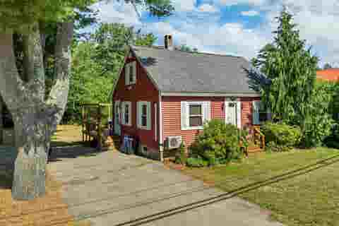 Photo of 369 High Street, Somersworth, NH 03878 (MLS # 5102967)