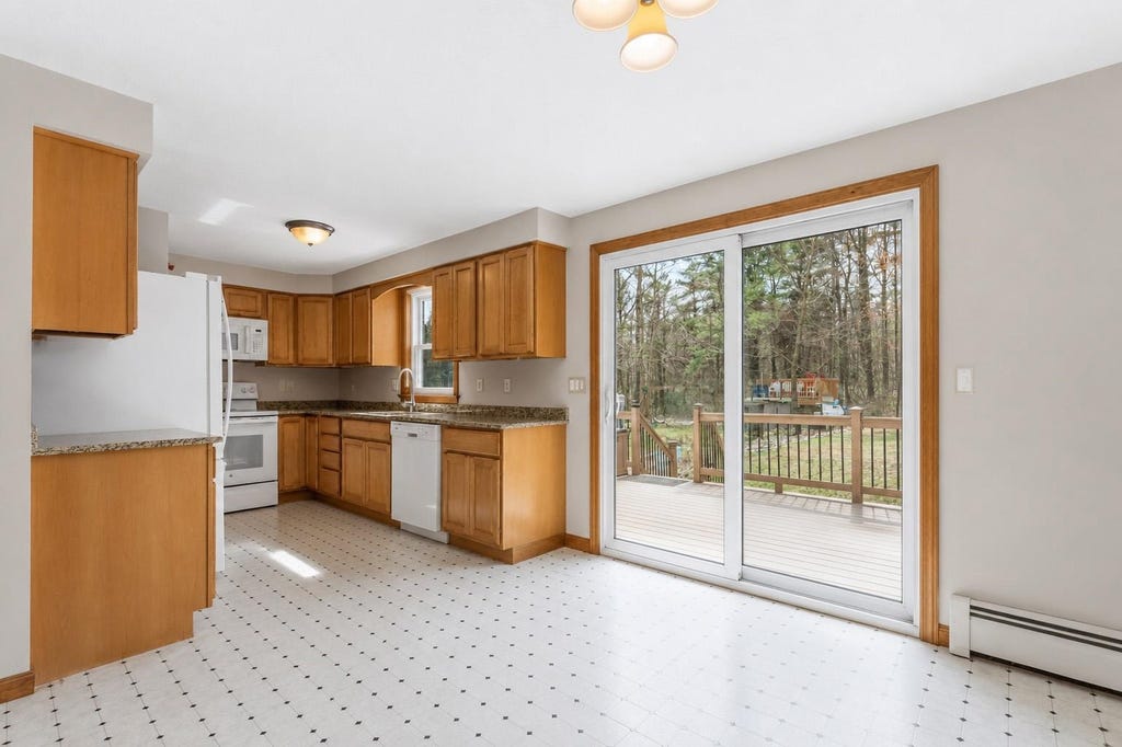 Photo of 158 Tina Drive #B, Pembroke, NH 03275 (MLS # 5102189)