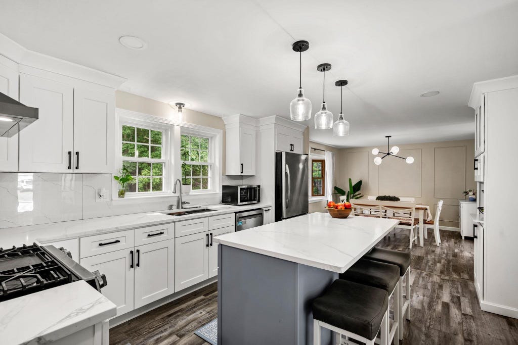 Photo of 87 Peele Road, Nashua, NH 03062 (MLS # 5104795)