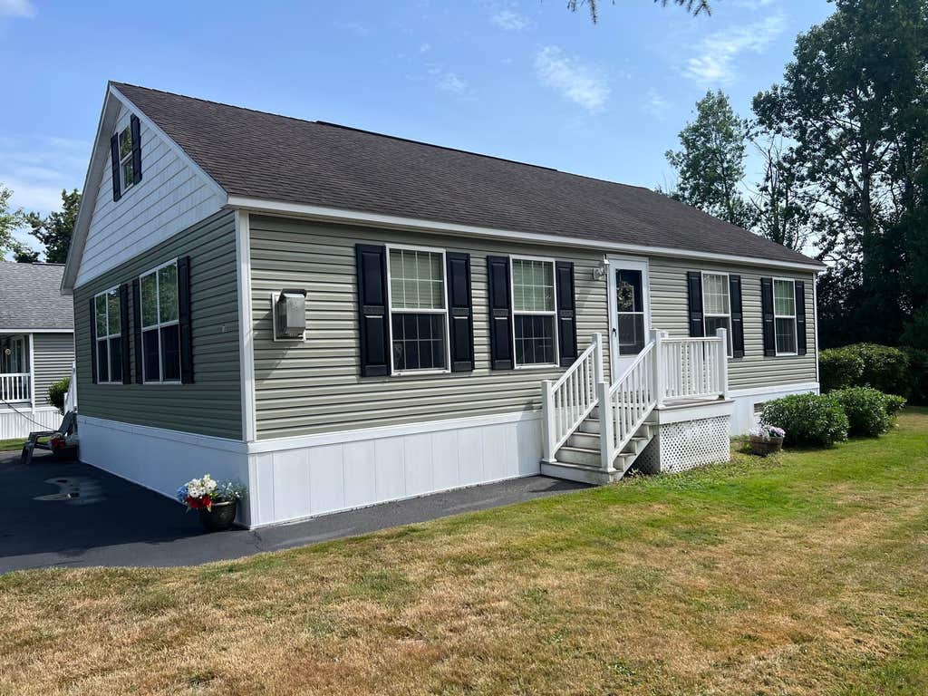Photo of 139 Bluefish Boulevard, Portsmouth, NH 03801 (MLS # 5102808)