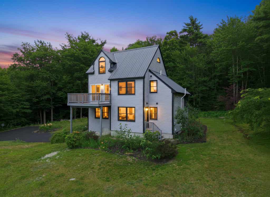 Photo of 20 Alpine Meadows Road, Wolfeboro, NH 03894 (MLS # 5100805)