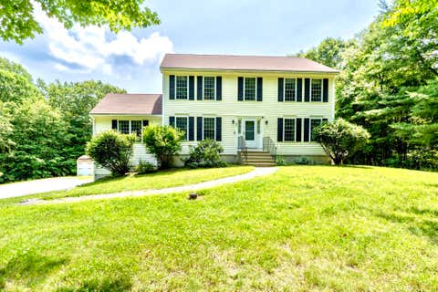 Photo of 44 Wallingford Road, Milford, NH 03055 (MLS # 5100003)