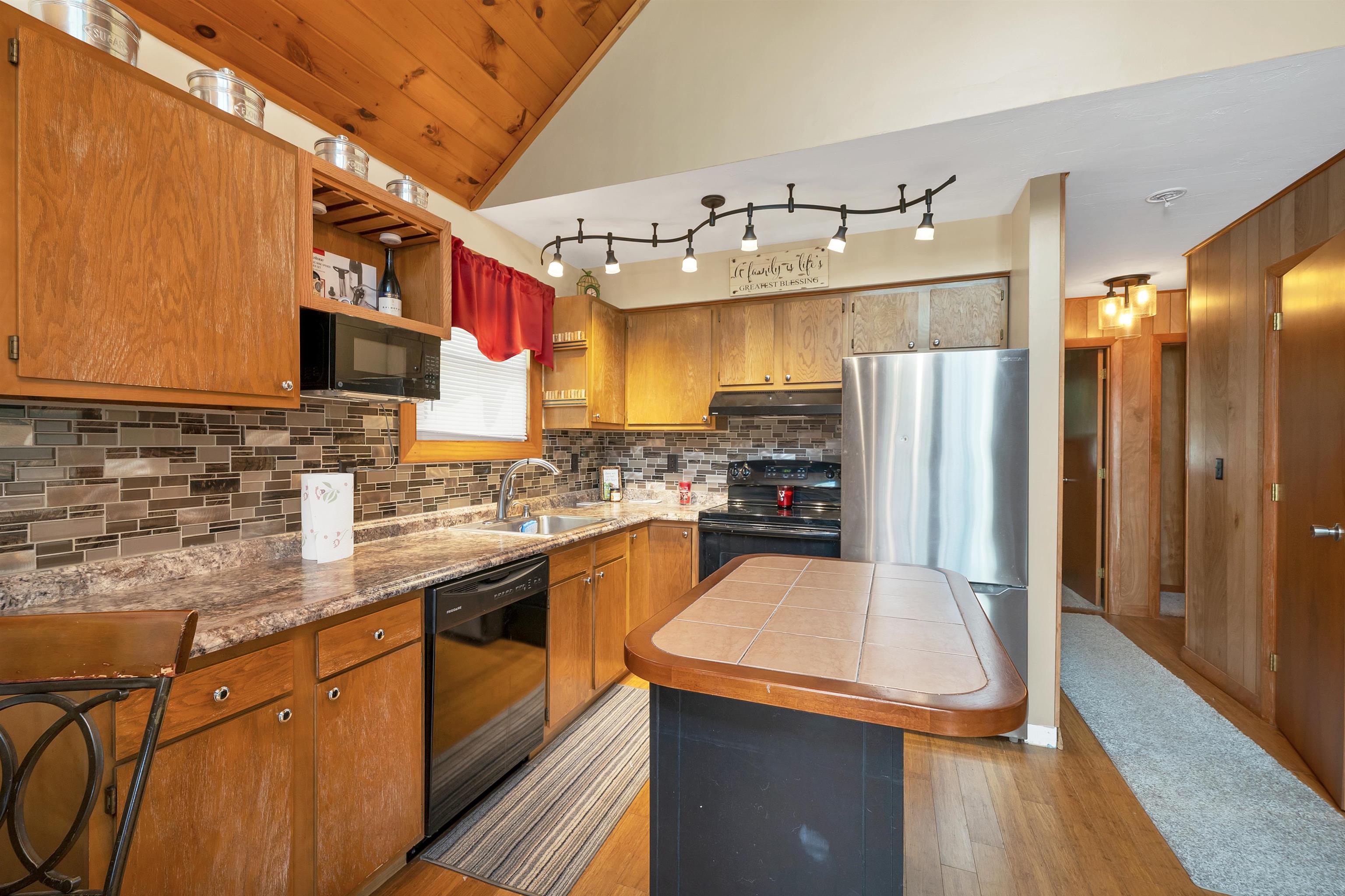 105 glen forest Drive