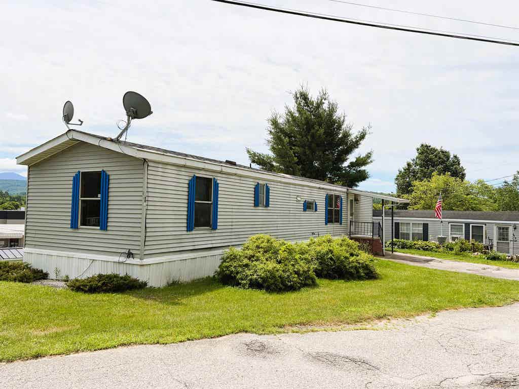 Photo of 8 Hilltop Manor Mobile Home Park, Littleton, NH 03561 (MLS # 5101114)