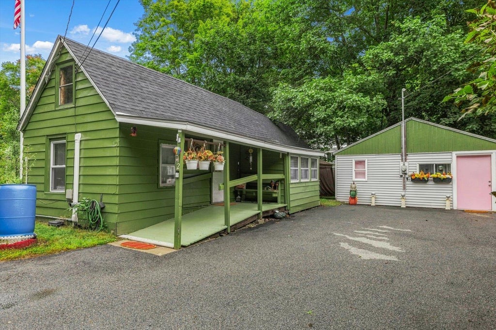 Photo of 42 Upper Knight Street, Keene, NH 03431 (MLS # 5108566)
