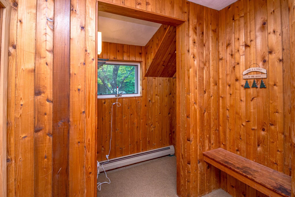Photo of 7 Top Notch Road, Bartlett, NH 03812 (MLS # 5109104)