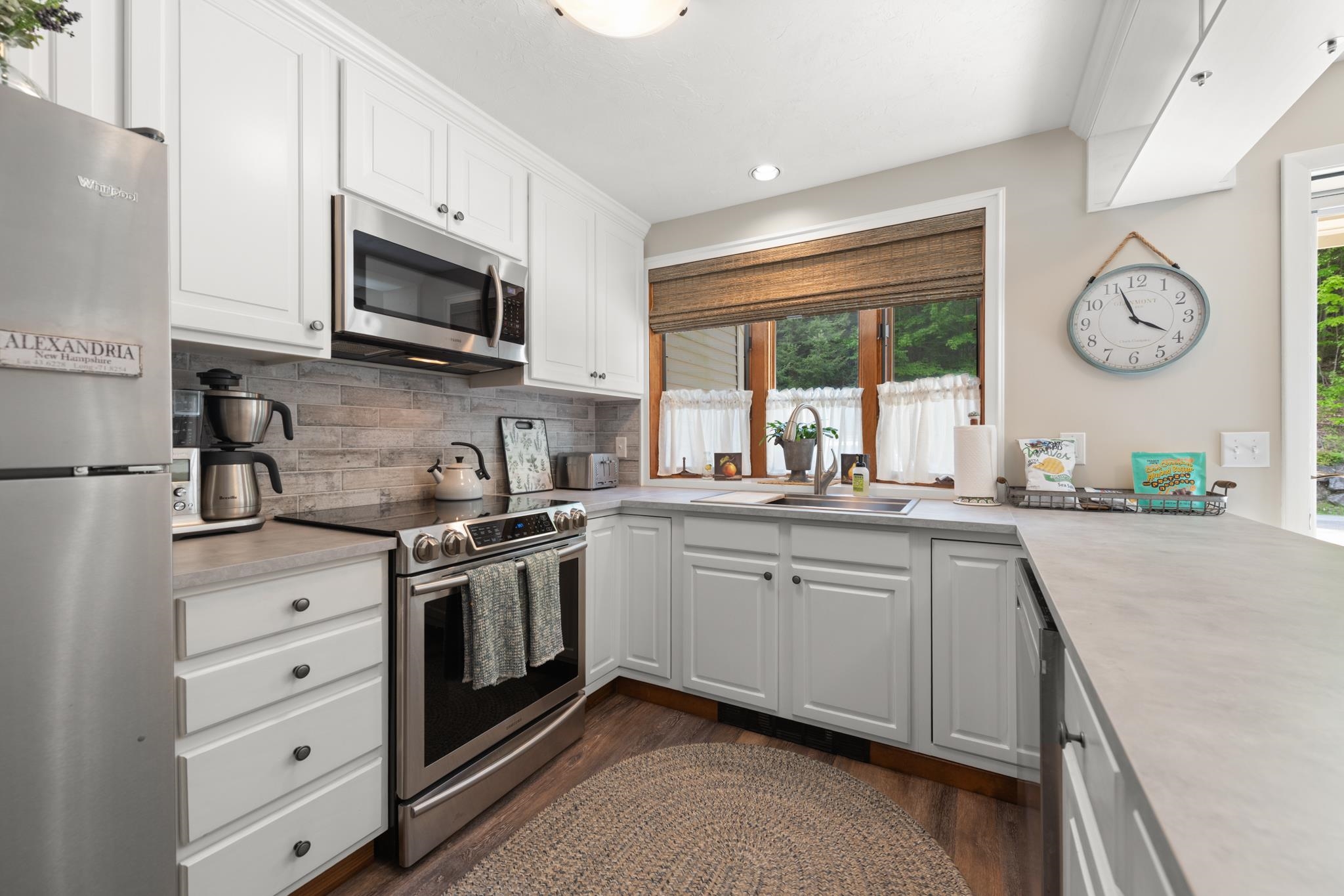 21 Village West Drive 15