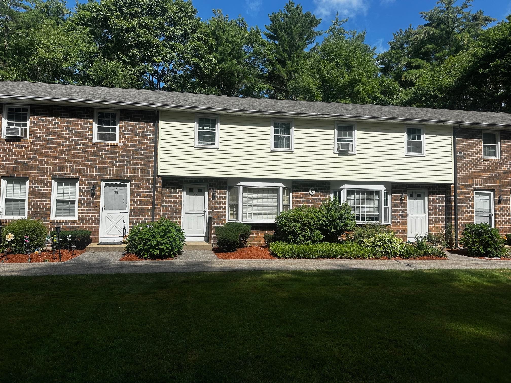 49 Oakridge Drive