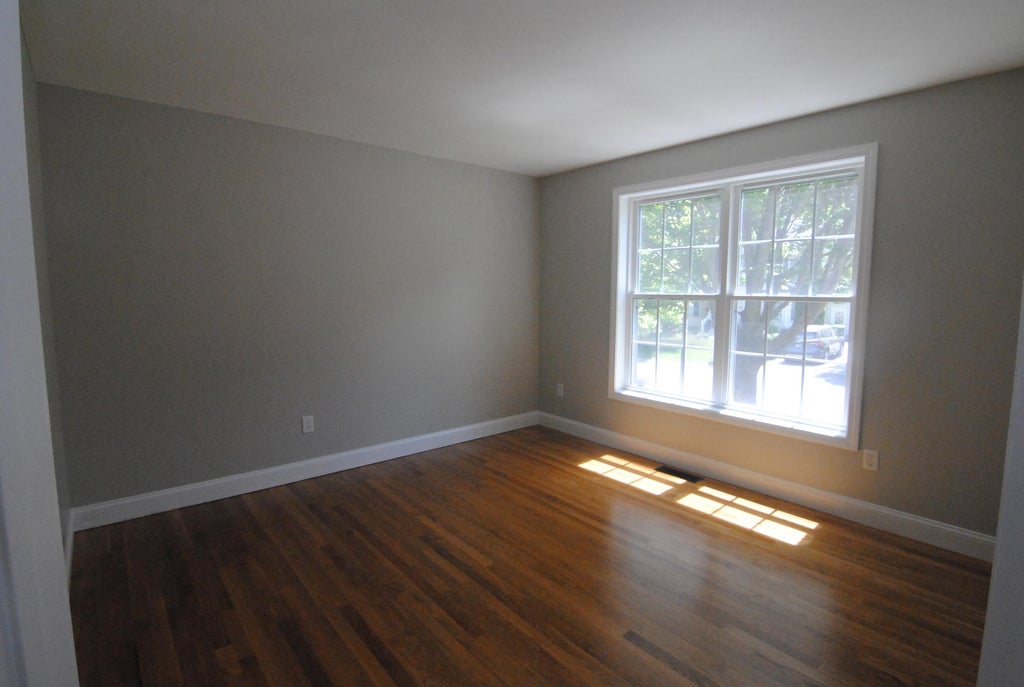 Photo of 46 Cherrywood Drive, Nashua, NH 03062 (MLS # 5093275)