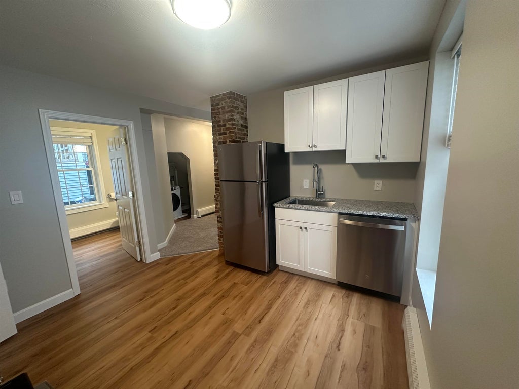 Photo of 36 Belknap Street #B, Dover, NH 03820 (MLS # 5114134)