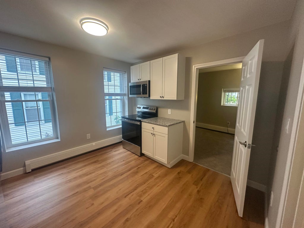 Photo of 36 Belknap Street #B, Dover, NH 03820 (MLS # 5114134)